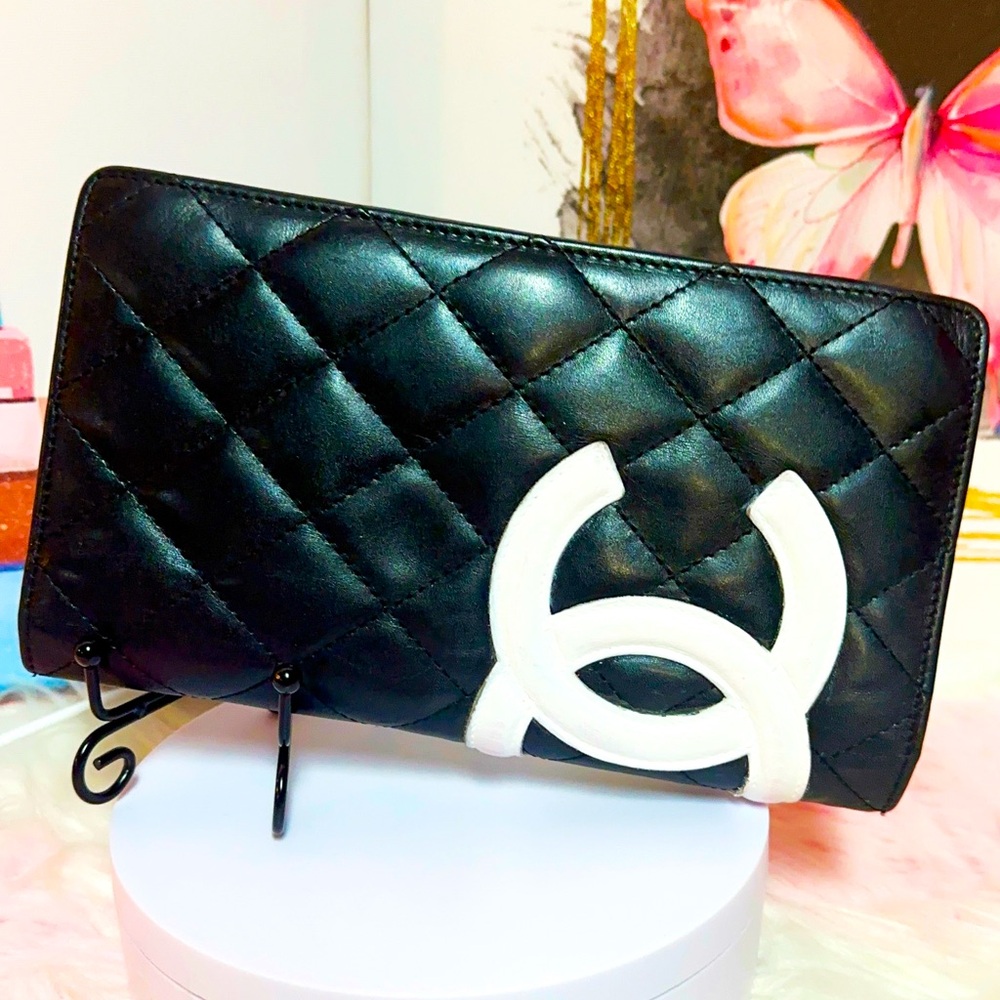 CHANEL Black and White Quilted Wallet